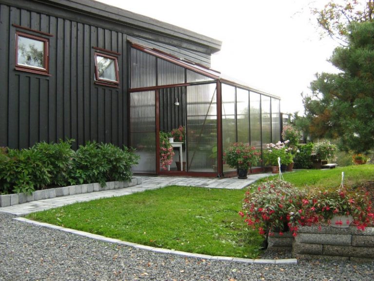 Gewächshäuser nach Maß Anlehngewaechshaus 05 768x576 1 Anlehngewaechshaus 05 768x576 1